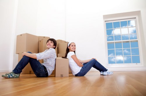 Local self storage space in Haggerston for seasonal and business use